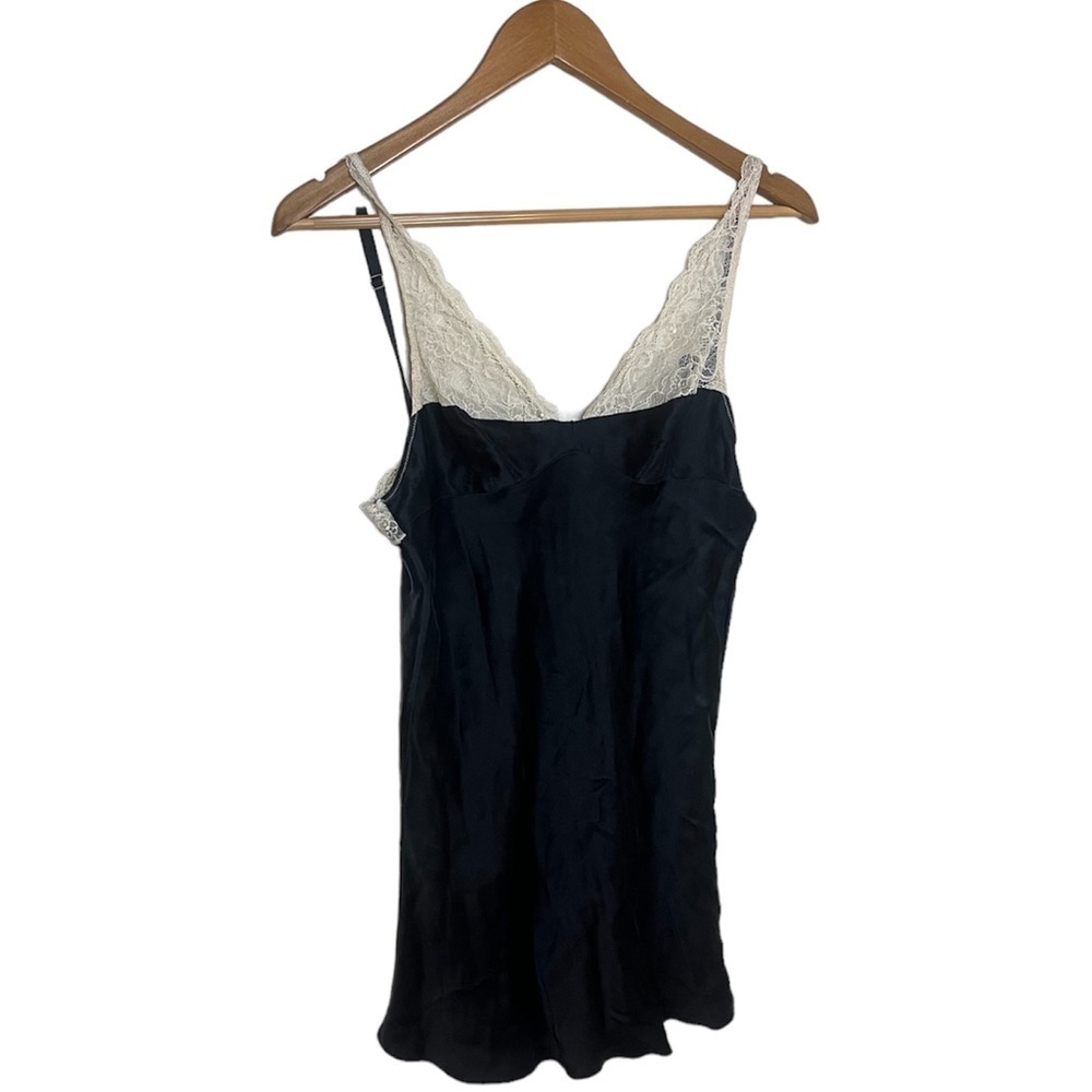 Victoria's Secret 100% Silk Y2K Vintage Slip Dress